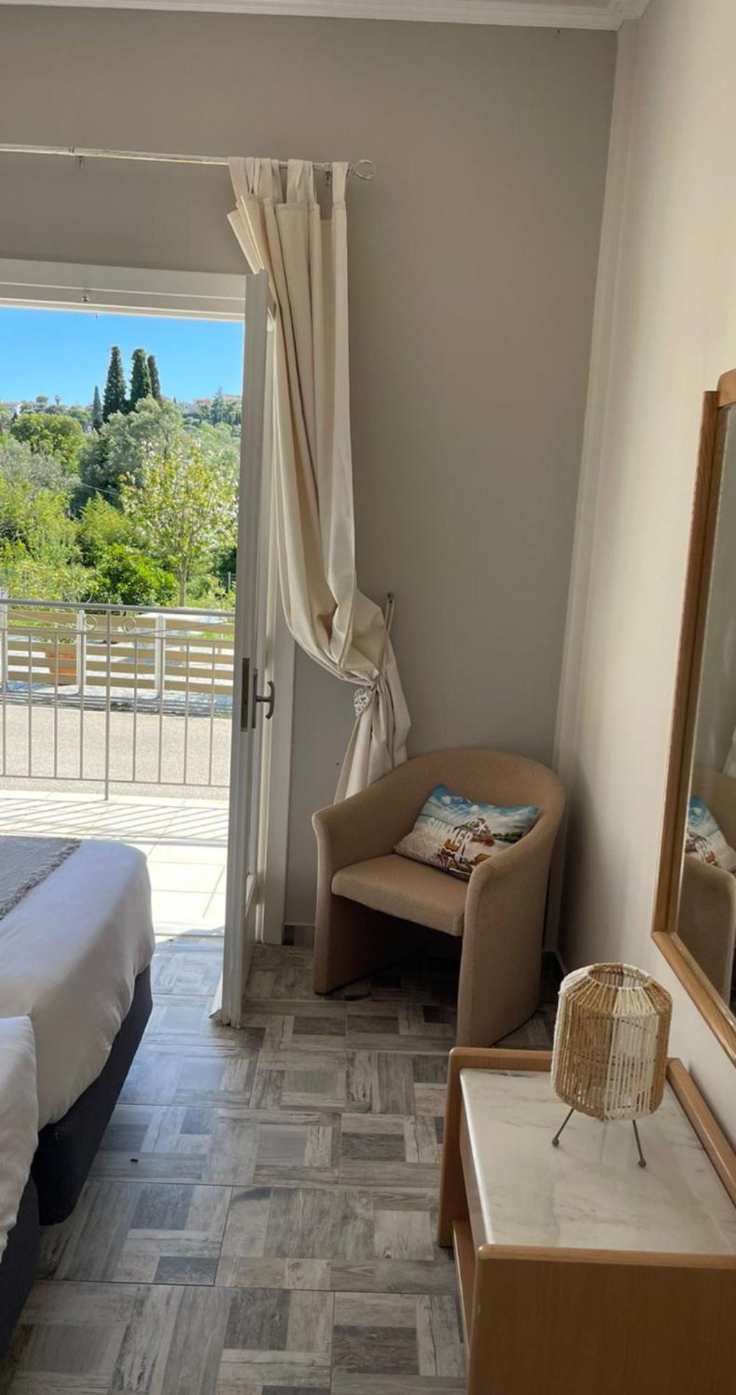 Georgia'S Apartments, Ipsos Corfu Exteriér fotografie